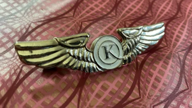 TURKISH Airline Airways PILOT BADGE WINGS .. KAYA AIR .. TURKEY pin