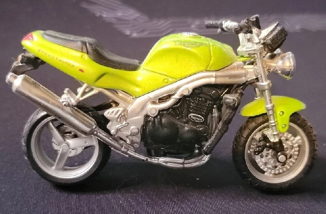Maisto 1:18 Motorcycle Triumph 955I Speed Triple Green