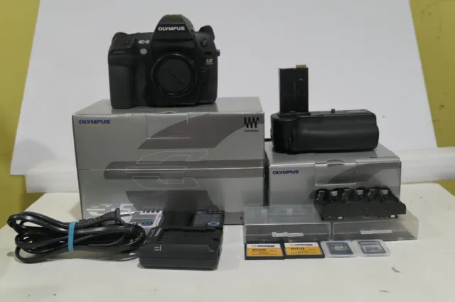 OLYMPUS Digital SLR Camera E-5 with HLD-5 Box Excellent condition Plus extras
