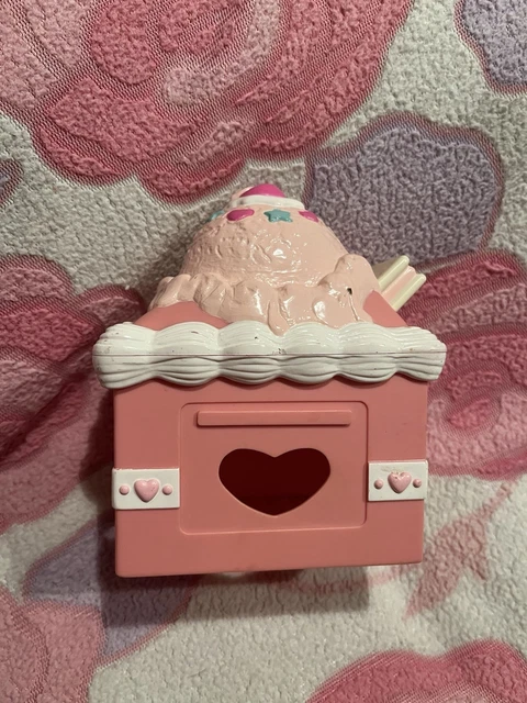 Cupcake dolls cake and ice cream kitchen 1991