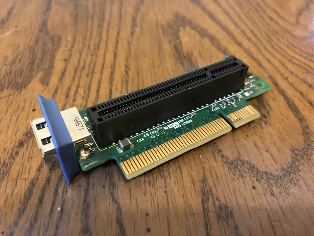 IBM 43V7067 System X3550 M2 X3650 M3 USB PCIe Riser Card