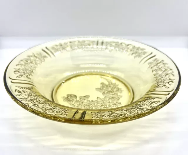 Federal Glass Co Sharon Cabbage Rose 7.5” Bowl Yellow/Amber 1930s