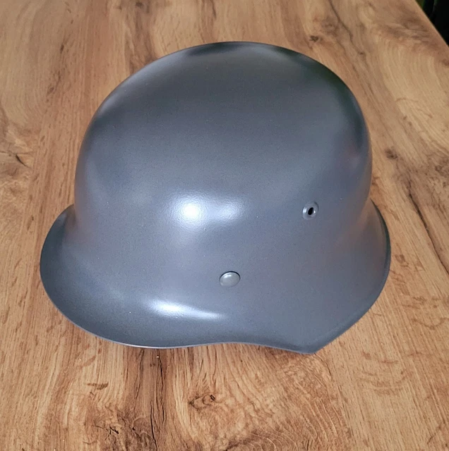 M42 Stahlhelm Gr. 60-61 Repro
