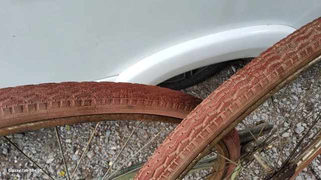 Paire De Roues De Vélo Ancien "chapeau De Gendarme" - 650b - Occasion
