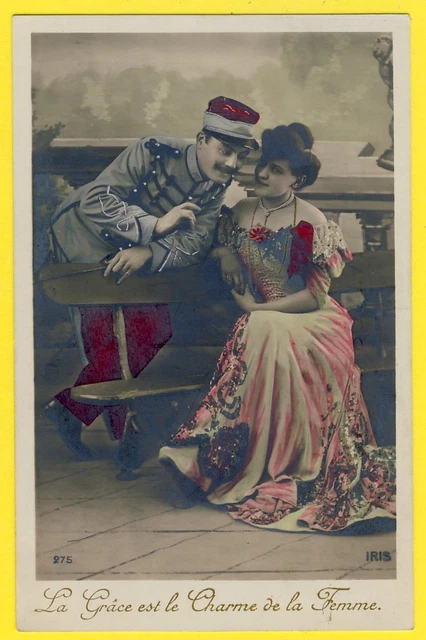 cpa Fantaisie Edwardian MILITAIRE SOLDAT La Grace est le Charme de la FEMME