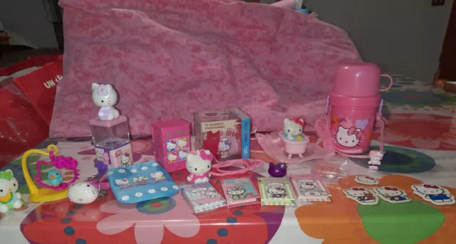 grande lotto oggettistica e gadget Hello Kitty - da collezione privata