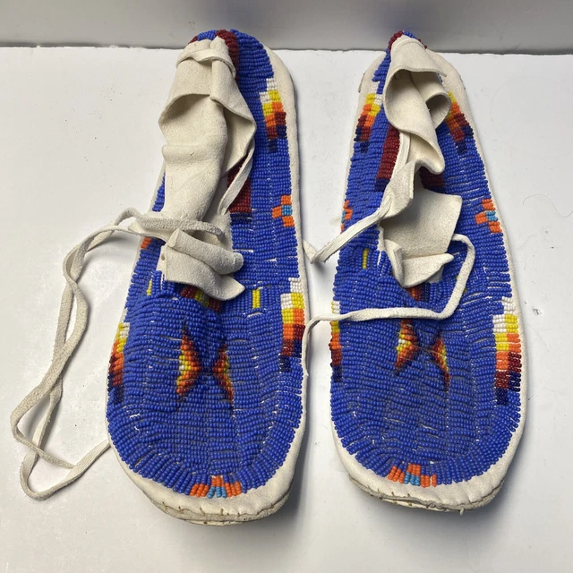 FULLY BEADED CEREMONIAL MOCCASINS - Vintage Authentic - White Leather Blue Beads