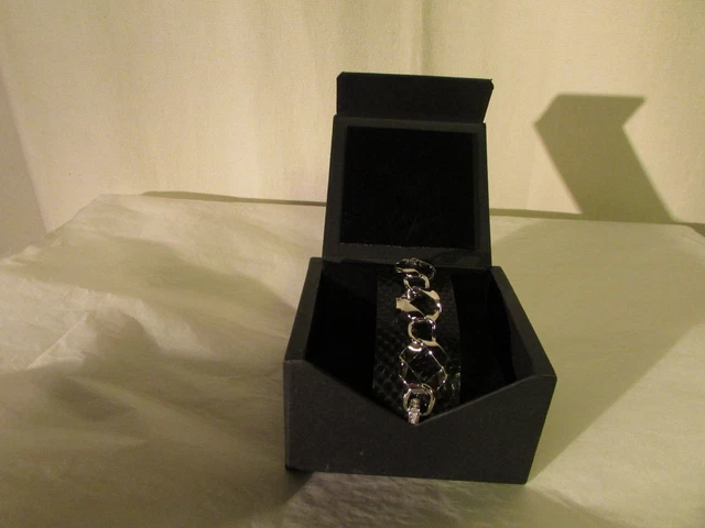 Bracelet En Cuir Noir Avec Strass Et Fermeture Magnétique - Occasion, Très Bon état