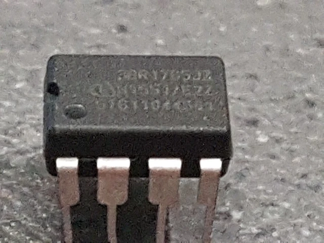 Composant électronique Infineon ICE3BR1765JZ (3BR1765JZ) - Neuf Sous Blister