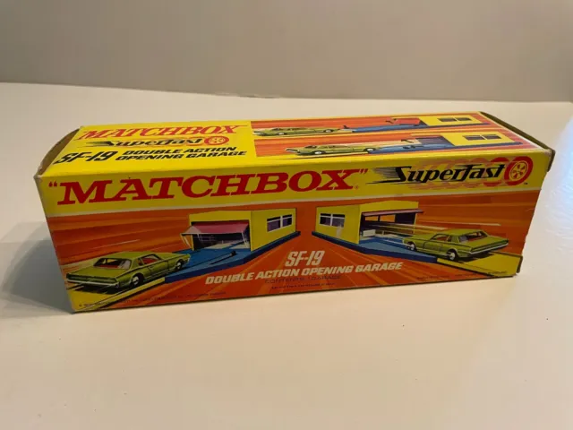 Matchbox Superfast Sf-19 Double Action Opening Garage im Originalkarton  (U060)