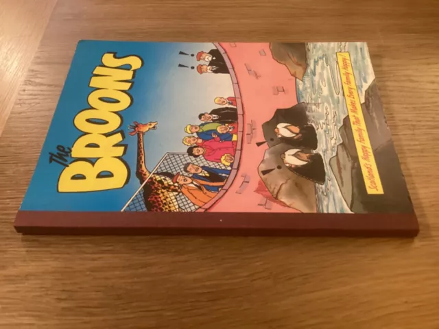 The Broons Annual 1990 Good Condition 3