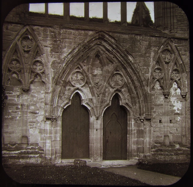 Glas Magic Laterne Rutsche TINTERN ABBEY WEST TÜR C1890 FOTO WALES