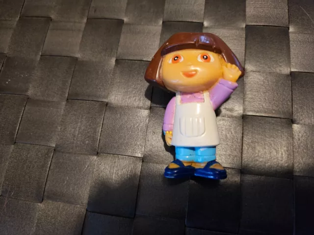 Jeu jouet figurine - Dora l'exploratrice avec tablier - Mattel 2005