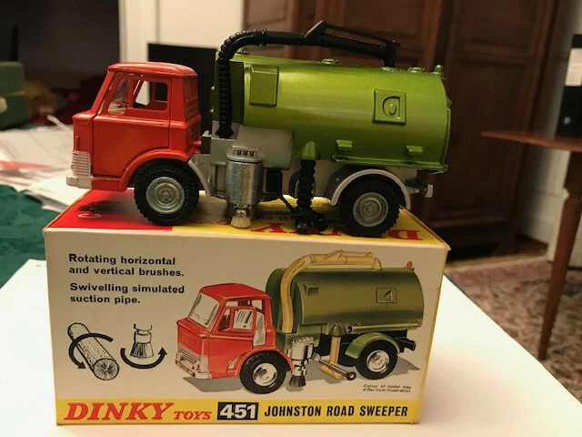 Dinky Toys 451 – Johnston Road Sweeper – Camion Balayeuse – Miniature Ancienne