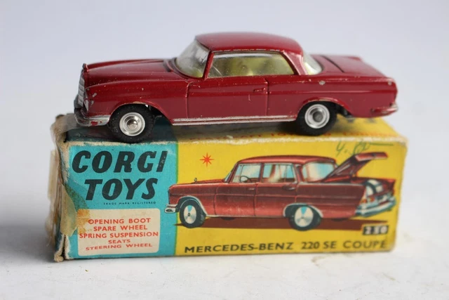 Corgi - 1:43 - Mercedes Benz 220 se coupé corgi toys reff