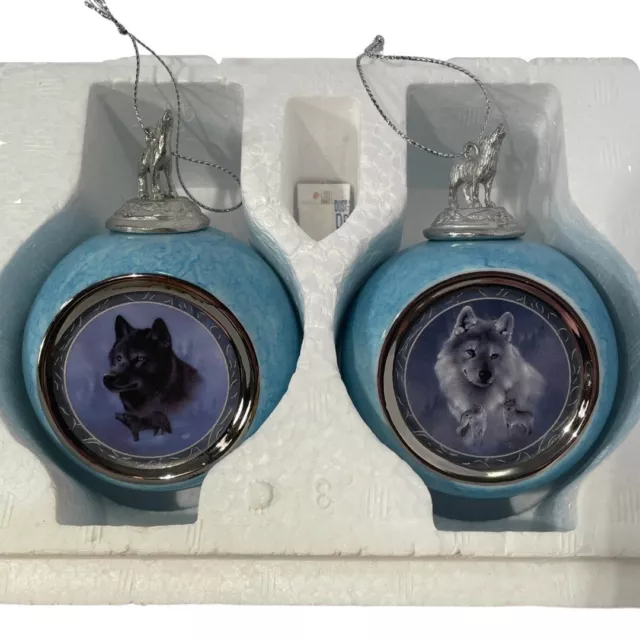 1997 Bradford Editions Set 2 Wolf Ball Ornaments Silver Scout Black Knight