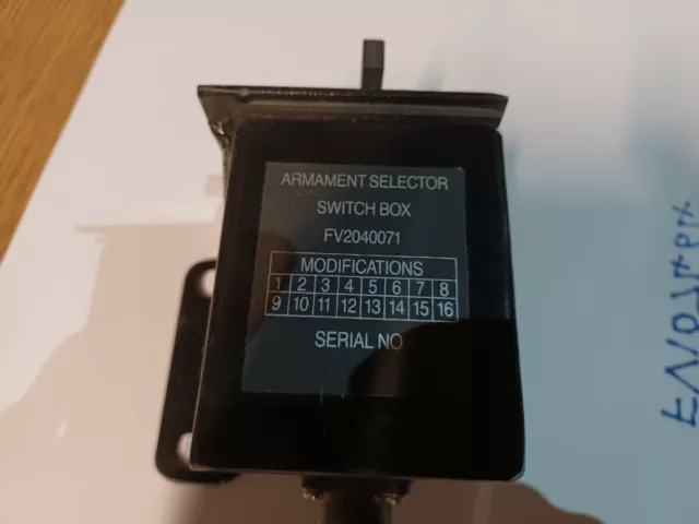 Armament selector switch box - fv685003 2