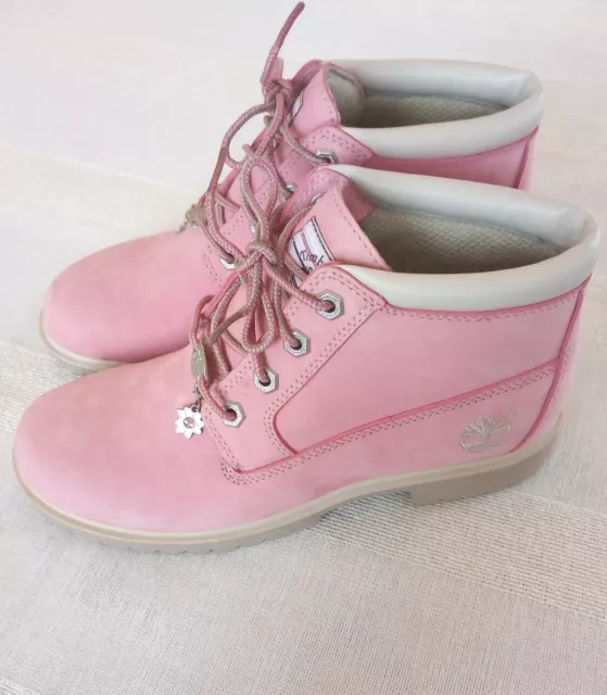 BARBIE CORE TIMBERLAND Women's Nellie Waterproof Chukka Boots 7M Pink ...