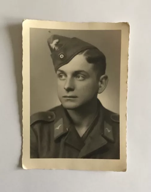 Junger Soldat in Uniform Portrait Foto Postkarte Bad Reinerz  2.WK Luftwaffe