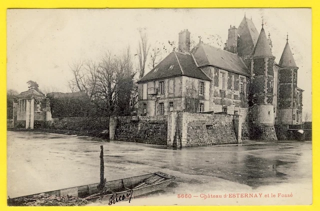 cpa Champagne Ardenne 51 - ESTERNAY (Marne) Le CHÂTEAU et le FOSSÉ Barque