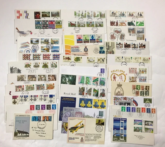 Lot Of 31 British First Day Covers Stamps Sport Textiles Dogs Landmarks Folklore