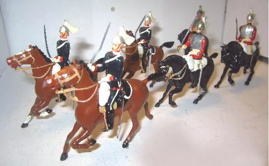 12--GRUPO DE 6 ANTIGUOS SOLDADOS A CABALLO EN PLOMO PINTADOS MARCA BRITAINS-7 cm