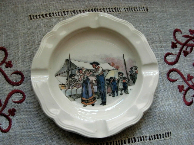 Beau Cendrier  Ancien D Obernai Sarreguemines Alsace France