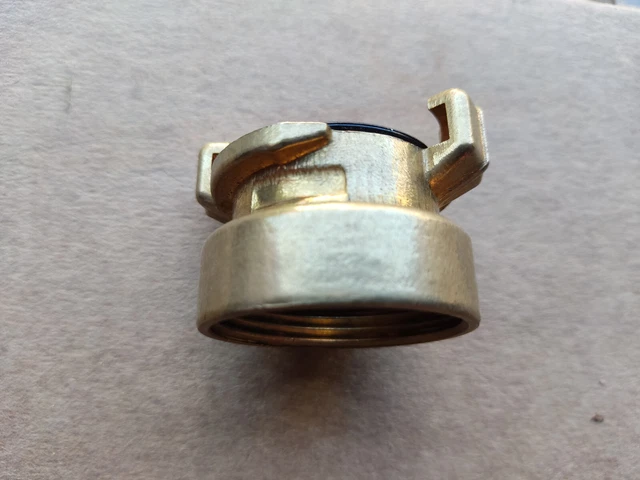 Messing GEKA-Kupplung mit 1 1/4" Innengewinde