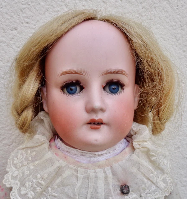 Poupée ARMAND MARSEILLE moule 390 - Lot 200