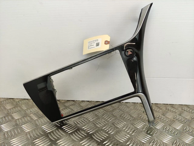 2016 Toyota Corolla E18 ,Zre1 Radio/Cd Player Surround 55405-02880
