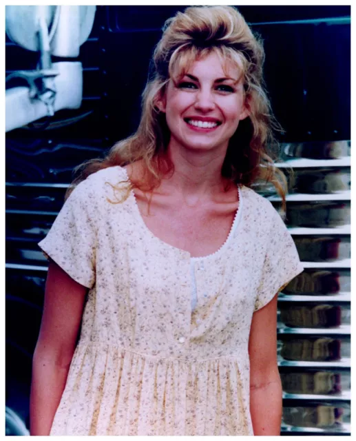 Faith Hill Singer Songwriter Unsigned Vintage Celebrity 8x10 Color Photo