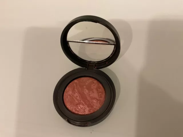 Laura Geller BAKED BLUSH  - N- Brighten  Berry Trifle  5 g getestet