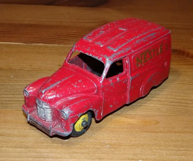 DINKY 471 AUSTIN Van Nestle's Chocolate Delivery Original Model (09551