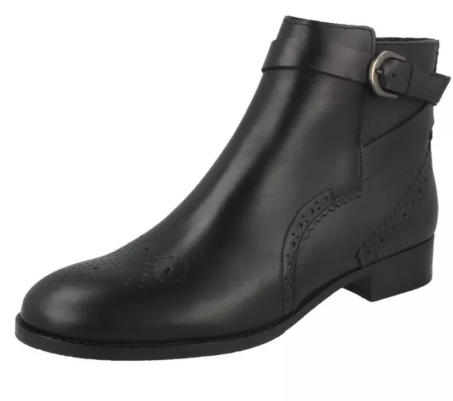 CLARKS TAYLOR SHINE Ladies Black LEATHER CHELSEA ANKLE BOOTS Uk