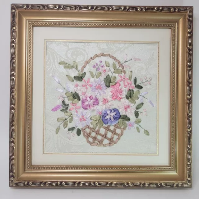 Imagen artística bordada y cinta 3D flores y cesta Damasco en mal estado romántico