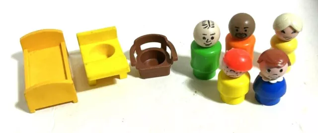 https://www.picclickimg.com/NPkAAOSwDW1iIjr9/8-Vintage-Fisher-Price-Little-People-Furniture.webp