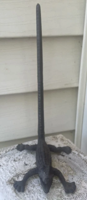 Alligator Cast Iron Alligator Paper Towel Holder Toilet Roll Organizer Rustic