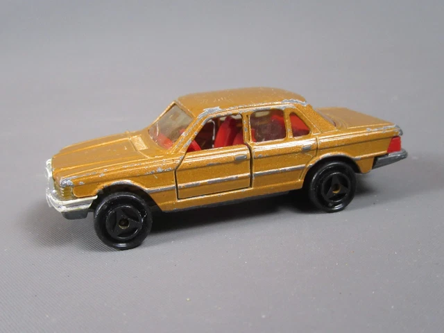MAJORETTE MERCEDES 450 SE N°249