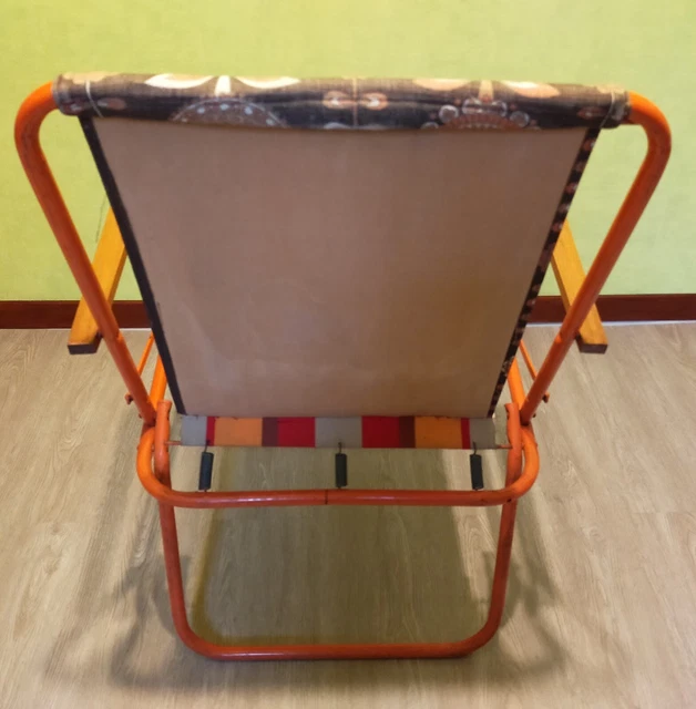 Chaise longue rétro rayée vintage Beach ou chaise de camping des années 1970 - France