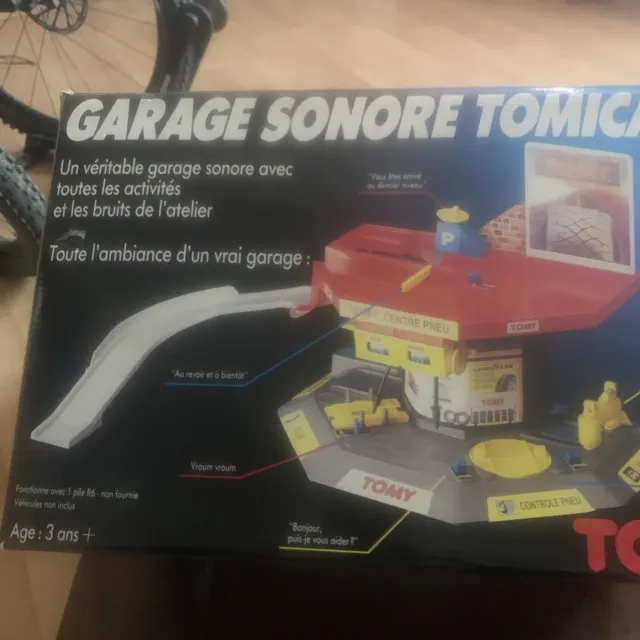 Vintage  Tomy Garage Sonore Tomica