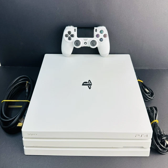 PS4 Pro CUH-7000B 1TB Glacier White（SONY PS4 PlayStation 4