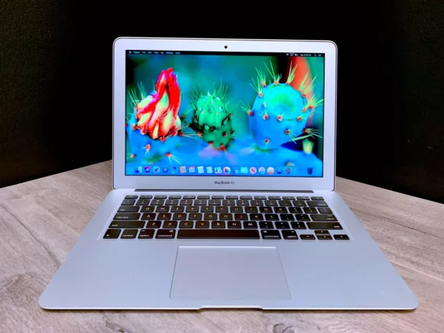 ULTRALIGHT Apple MacBook Air 13 inch i7 - 2015-2017 Model - 512GB SSD - 8GB RAM