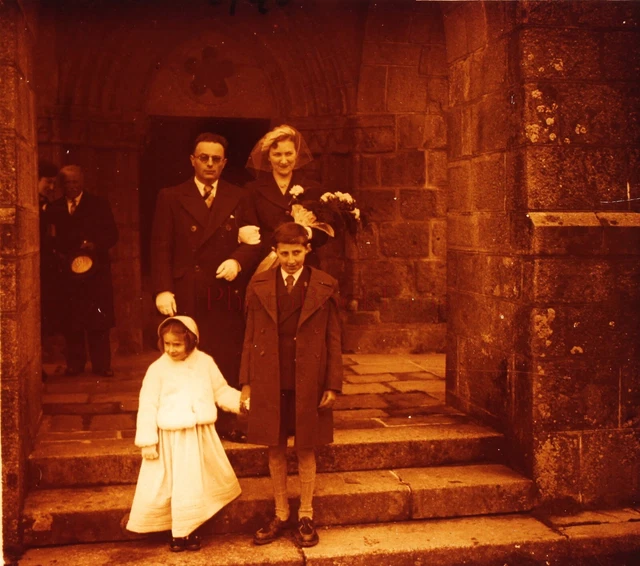 FRANCE Mariage La sortie de l’église c1930 Photo Stereo Plaque verre Vintage V24