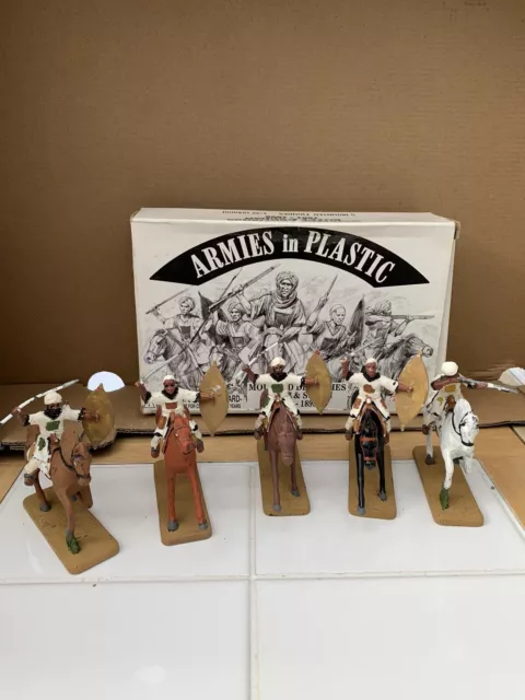 Armies In Plastic 1/32 Mounted Dervishes Egypt &Sudan Box 5490