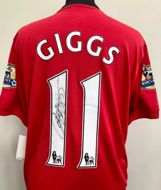 RYAN GIGGS signed MANCHESTER UNITED shirt  (M) - Genuine Autograph