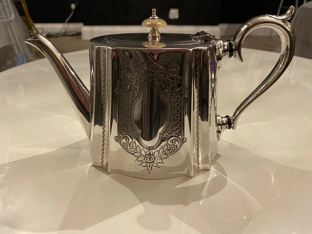 M W & S Antique silver plated Bone Finial teapot Gift Boxed