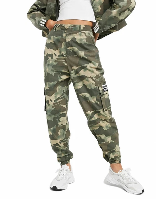 Pantaloni adidas mimetici sale