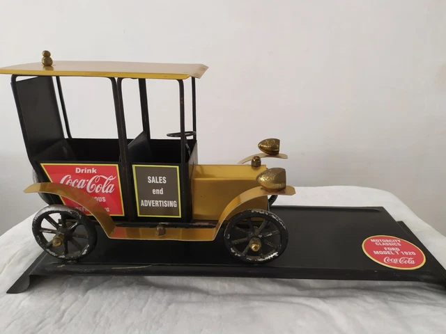 Macchinina Vintage Coca Cola in latta artigianale