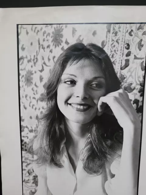 Photo argentique tirage original années 1970 portrait vintage jeune femme