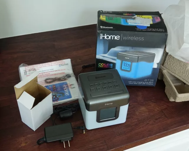 NEW iHome LED Color Changing Bluetooth Enabled dual Alarm Clock Radio USB iBT28